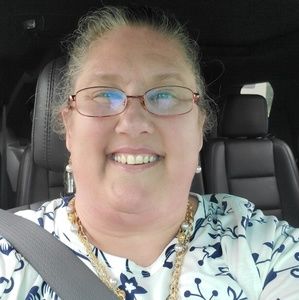 Meet your Posher, Stella